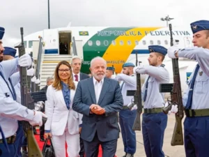 gastos com viagens de Lula