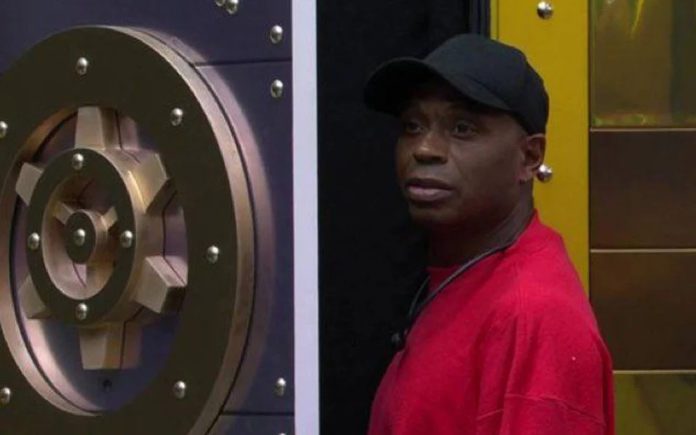 Edílson Capetinha expulso