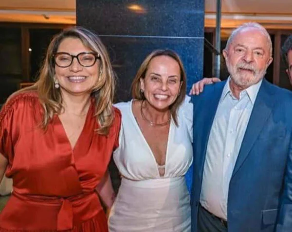Janja e filha de Lula