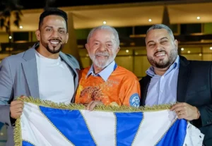 Lula homenagem Carnaval