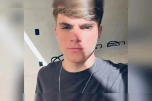 adolescente agredido por piloto