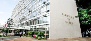 desperdício de vacinas e remédios