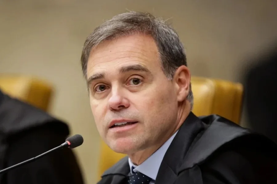 voo ministro André Mendonça abortado